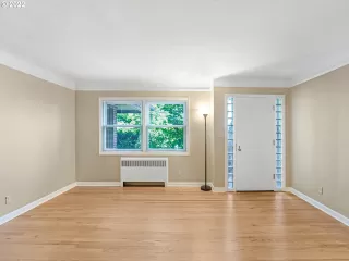 Photo #5: 22056861 Listing