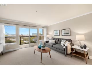 Photo #6: 22057567 Listing 