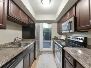Photo #6: 22058417 Listing 