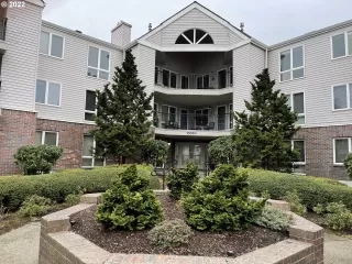 Photo #2: 22058782 Listing