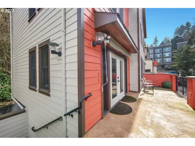 MLS: 22058930 Condo For Sale