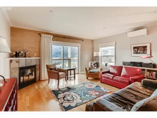 Photo #2: 22059253 Listing