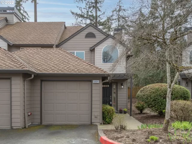 MLS: 22059364 Condo For Sale