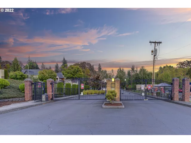 MLS: 22059729 Condo For Sale