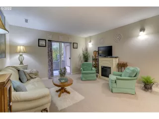 Photo #4: 22059729 Listing 