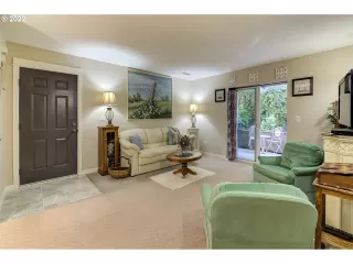 Photo #6: 22059729 Listing 