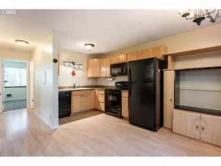 Photo #3: 22060838 Listing