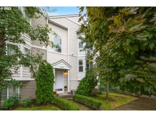 Photo #1: 22062757 Listing