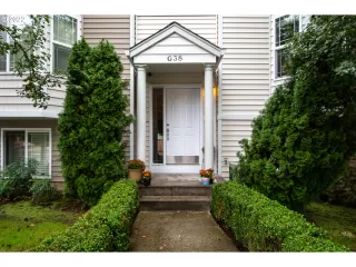 Photo #2: 22062757 Listing