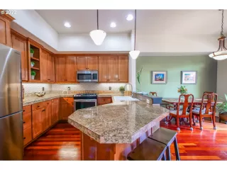 Photo #2: 22063789 Listing 