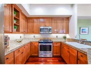 Photo #5: 22063789 Listing 