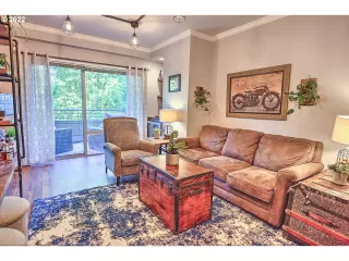 Photo #3: 22063907 Listing