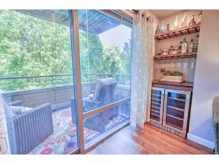 Photo #4: 22063907 Listing