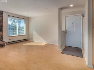 Photo #2: 22064644 Listing