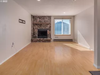 Photo #3: 22064644 Listing