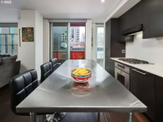 Photo #1: 22065438 Listing