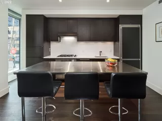 Photo #2: 22065438 Listing