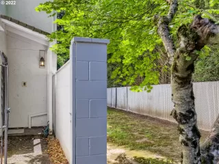 Photo #1: 22066391 Listing