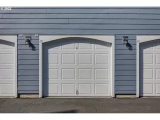 Photo #2: 22068500 Listing 