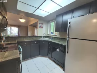 Photo #5: 22068771 Listing 