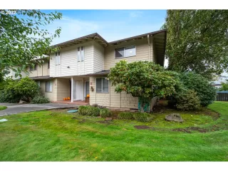 Photo #2: 22068909 Listing