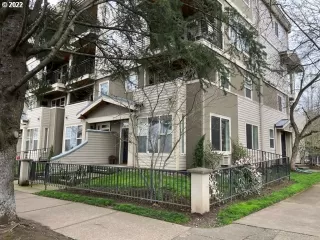 Photo #2: 22069340 Listing 