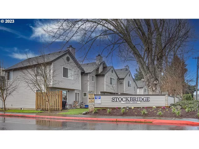 MLS: 22069344 Condo For Sale