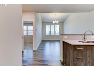 Photo #3: 22069889 Listing