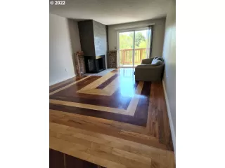 Photo #3: 22070919 Listing 