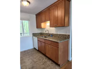 Photo #6: 22070919 Listing 
