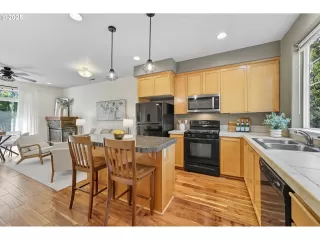 Photo #5: 220713996 Listing 