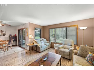 Photo #2: 22071504 Listing 