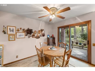 Photo #6: 22071504 Listing 