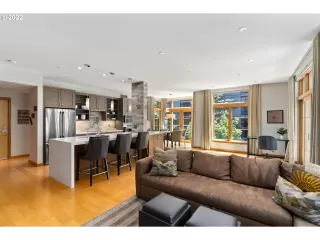 Photo #6: 22072026 Listing