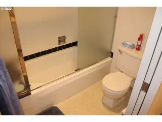 Photo #6: 22072466 Listing 