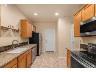 Photo #3: 22072888 Listing 