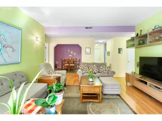 Photo #3: 22074240 Listing 