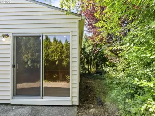 Photo #4: 22074561 Listing