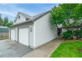 Photo #1: 22074818 Listing