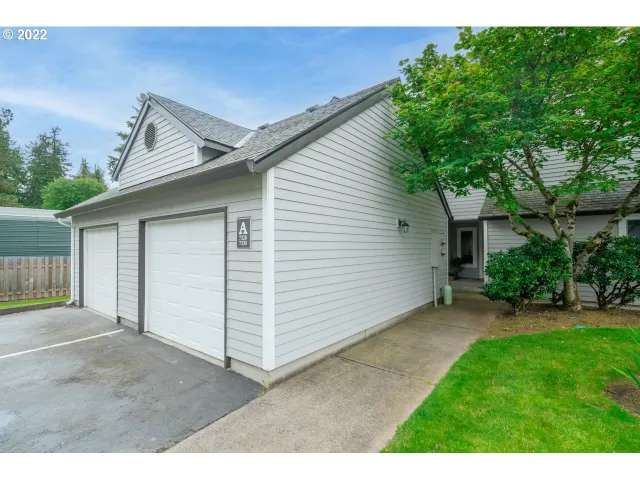 MLS: 22074818 Condo For Sale