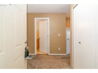 Photo #4: 22074969 Listing 