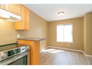 Photo #6: 22074969 Listing 