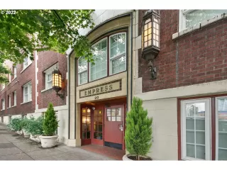 Photo #2: 22075350 Listing 