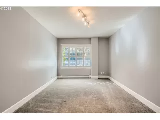 Photo #1: 22075621 Listing