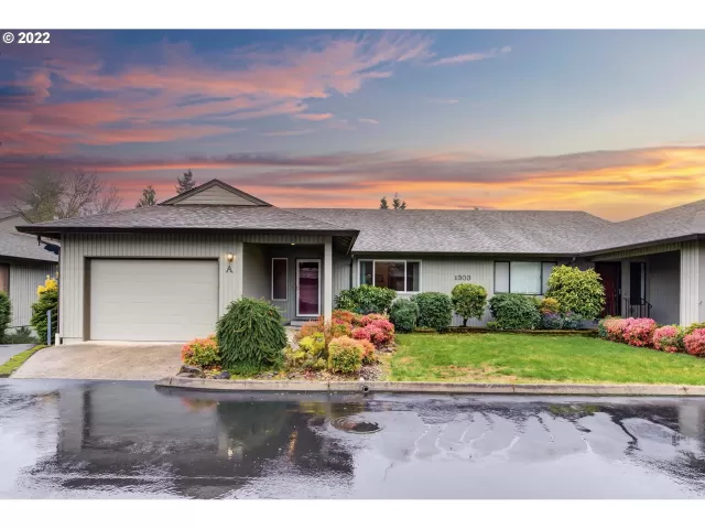 MLS: 22076300 Condo For Sale