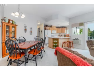 Photo #6: 22077117 Listing 