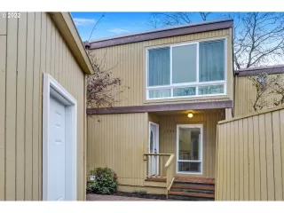 Photo #2: 22077654 Listing 