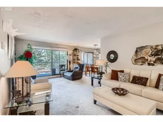 Photo #2: 22078429 Listing