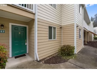 Photo #1: 22080395 Listing