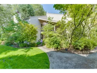 Photo #1: 22081481 Listing 
